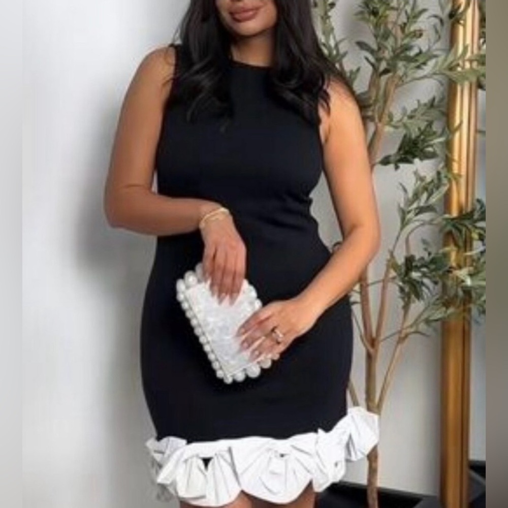 Bow Ponte Christmas Party - Little Black Dress